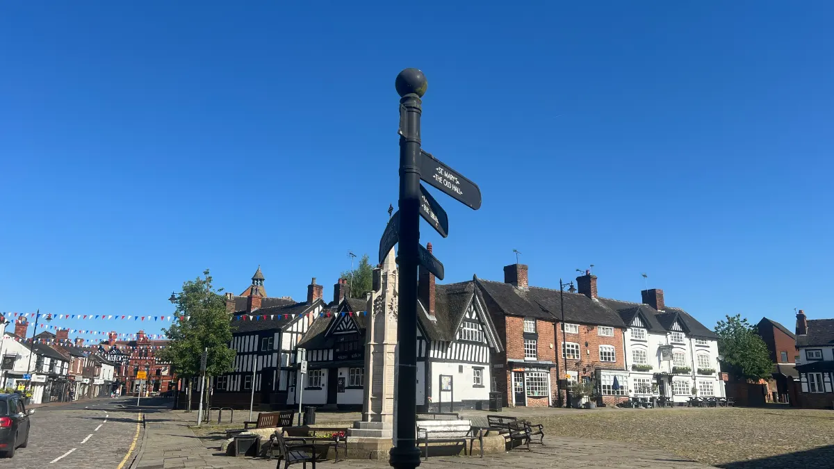 On the Sandbach's Newer Paths route