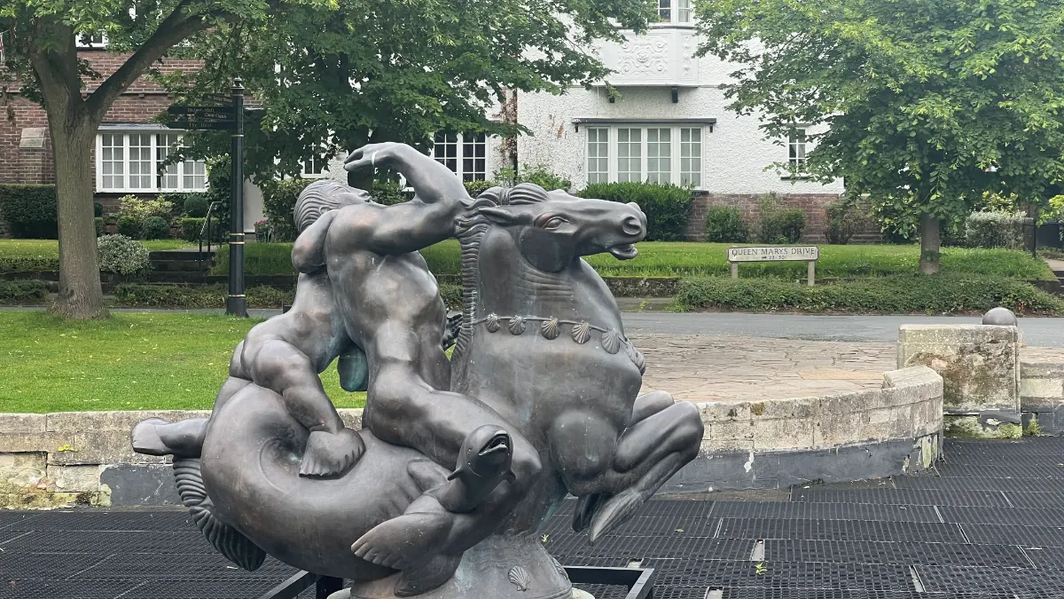 On the Bromborough, Port Sunlight and Eastham route